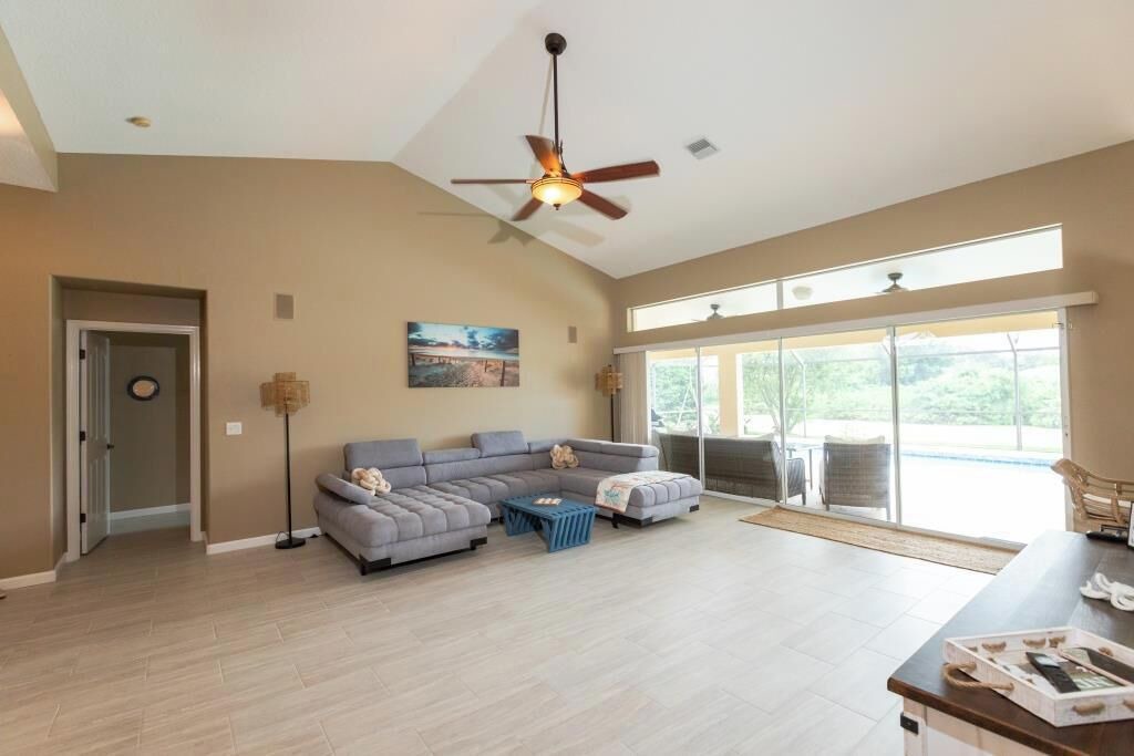 Photo of Livingroom in Laurel