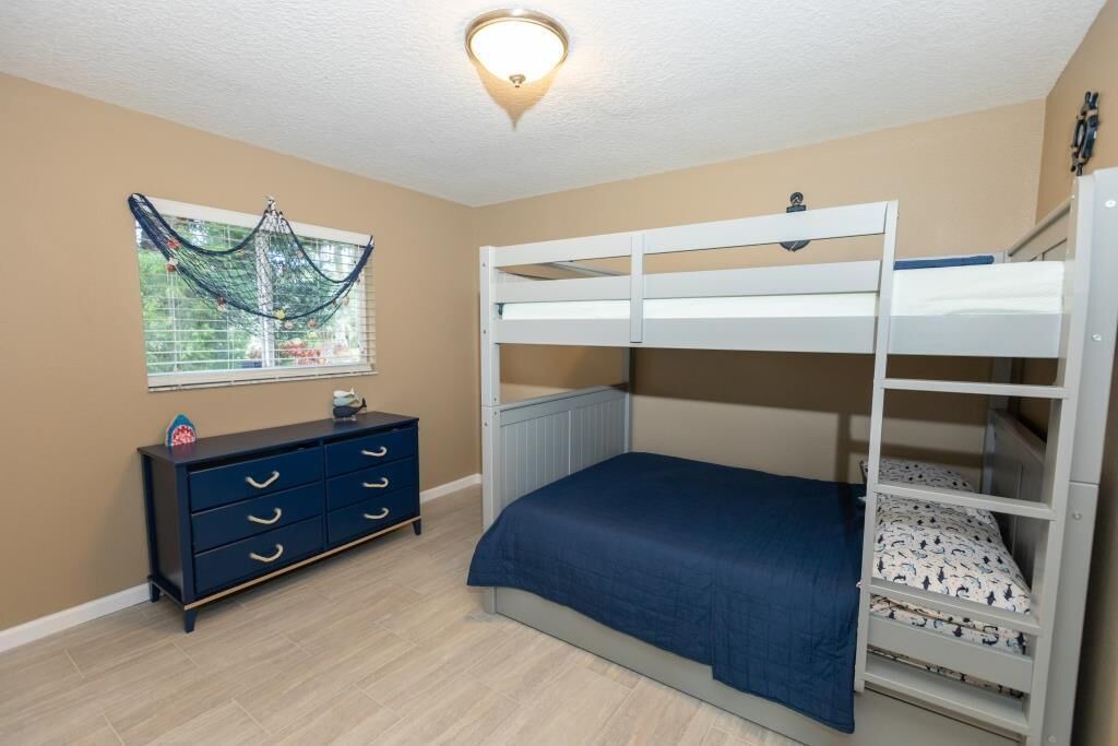 Photo of Bedroom in Laurel