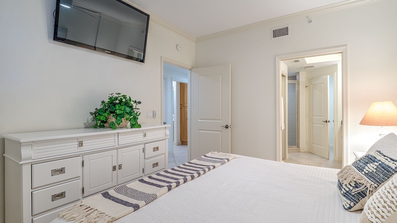 Photo of Bedroom in Bonita Shores