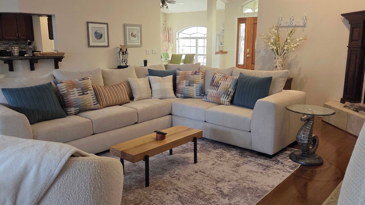 Photo of Livingroom in Auburndale