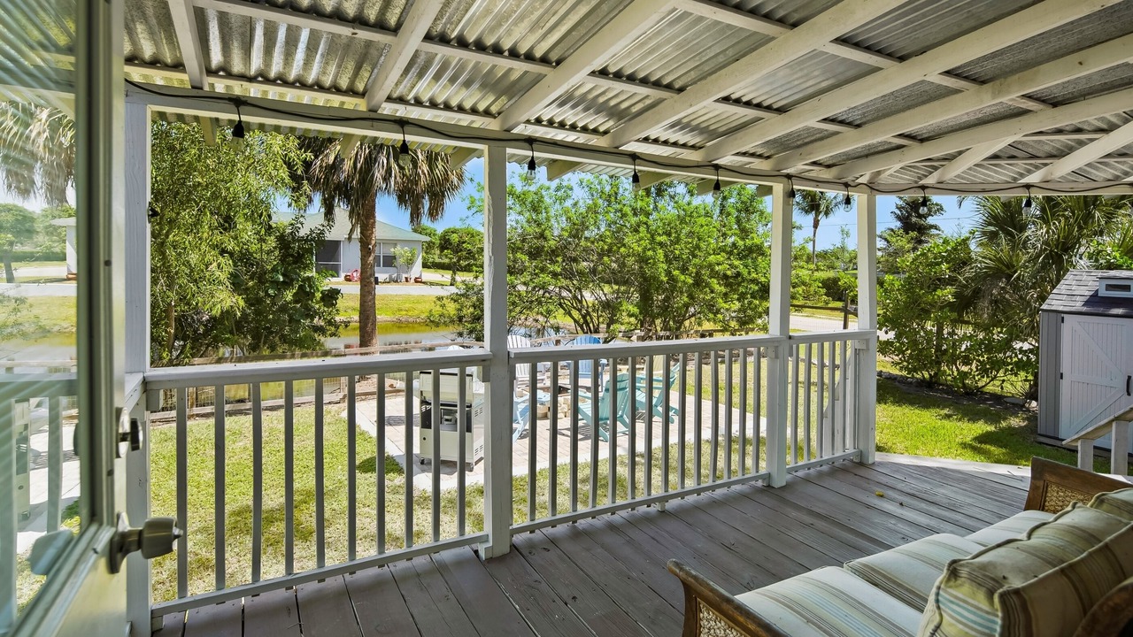 Photo of Patio Balcony in East Naples