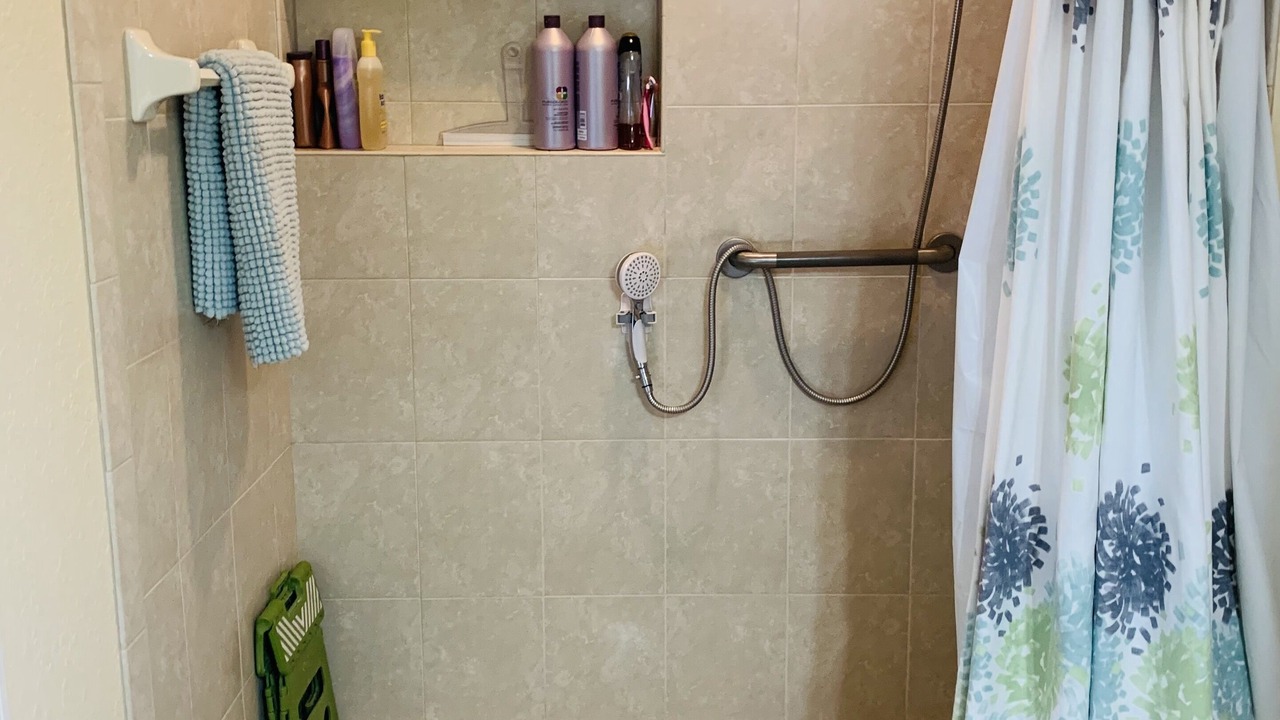 Photo of Bathroom in South Gulf Cove