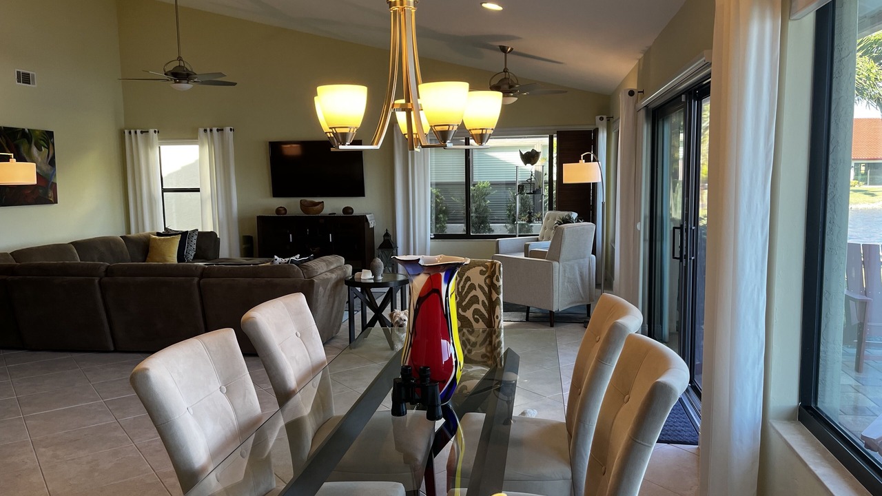 Photo of Livingroom in Biggar