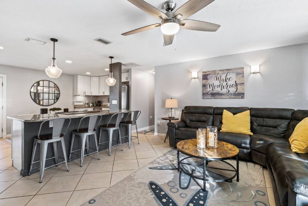Photo of Livingroom in Bonita Springs