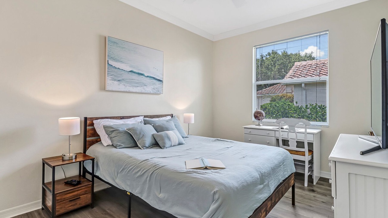 Photo of Bedroom in Central Naples