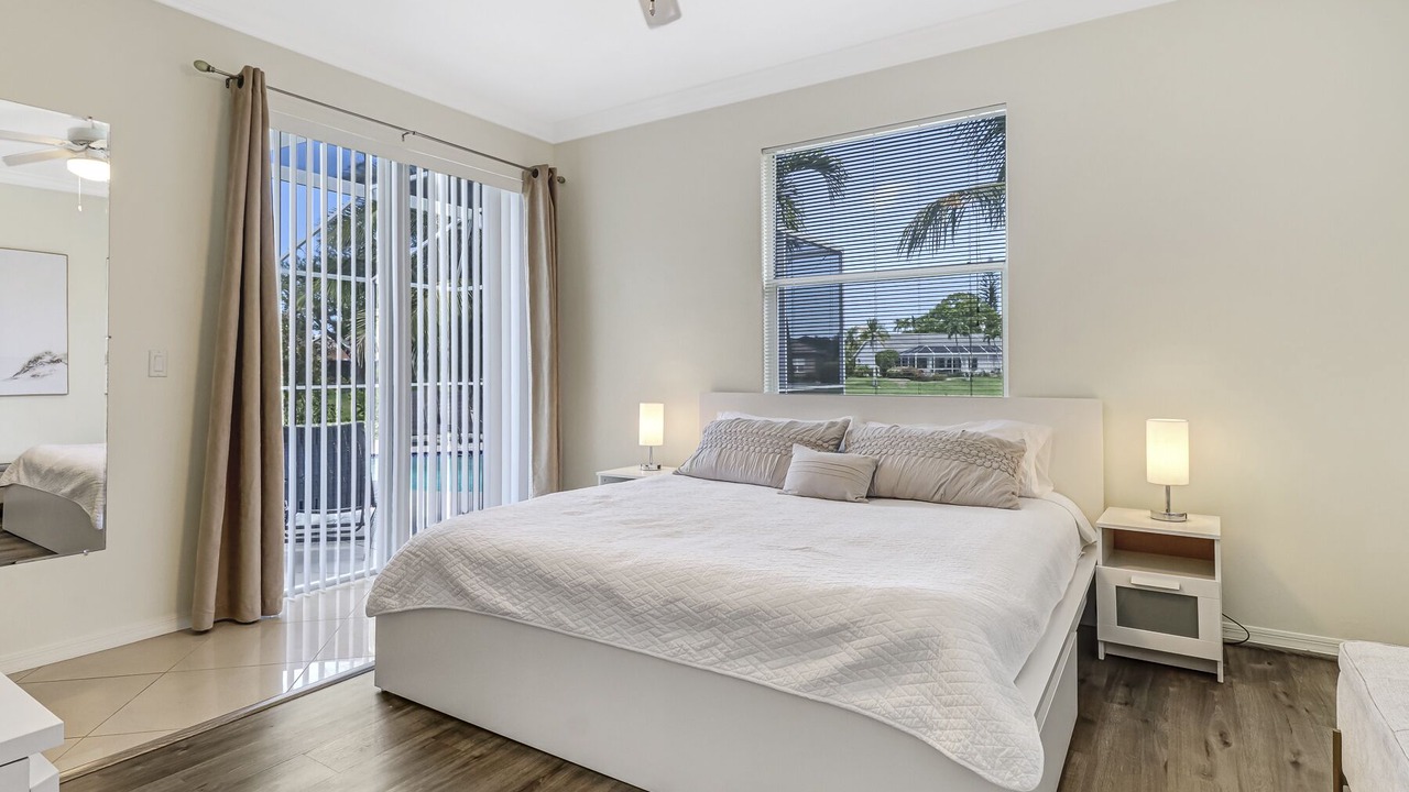 Photo of Bedroom in Central Naples