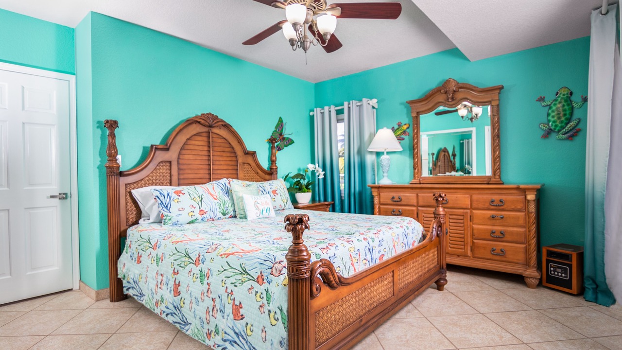 Photo of Bedroom in Marathon
