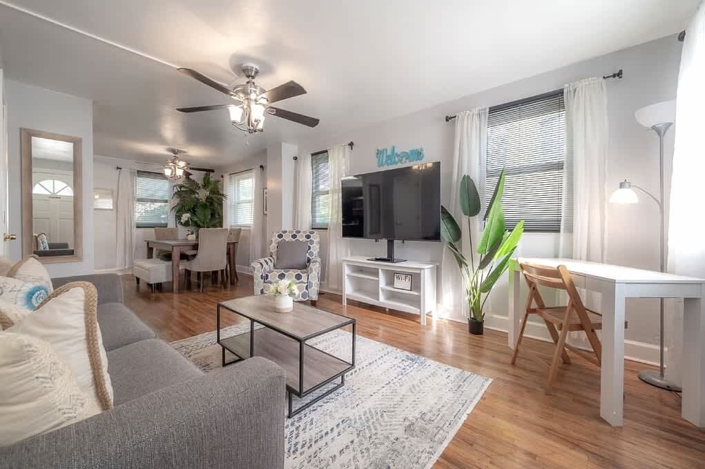 Photo of Livingroom in SoHo