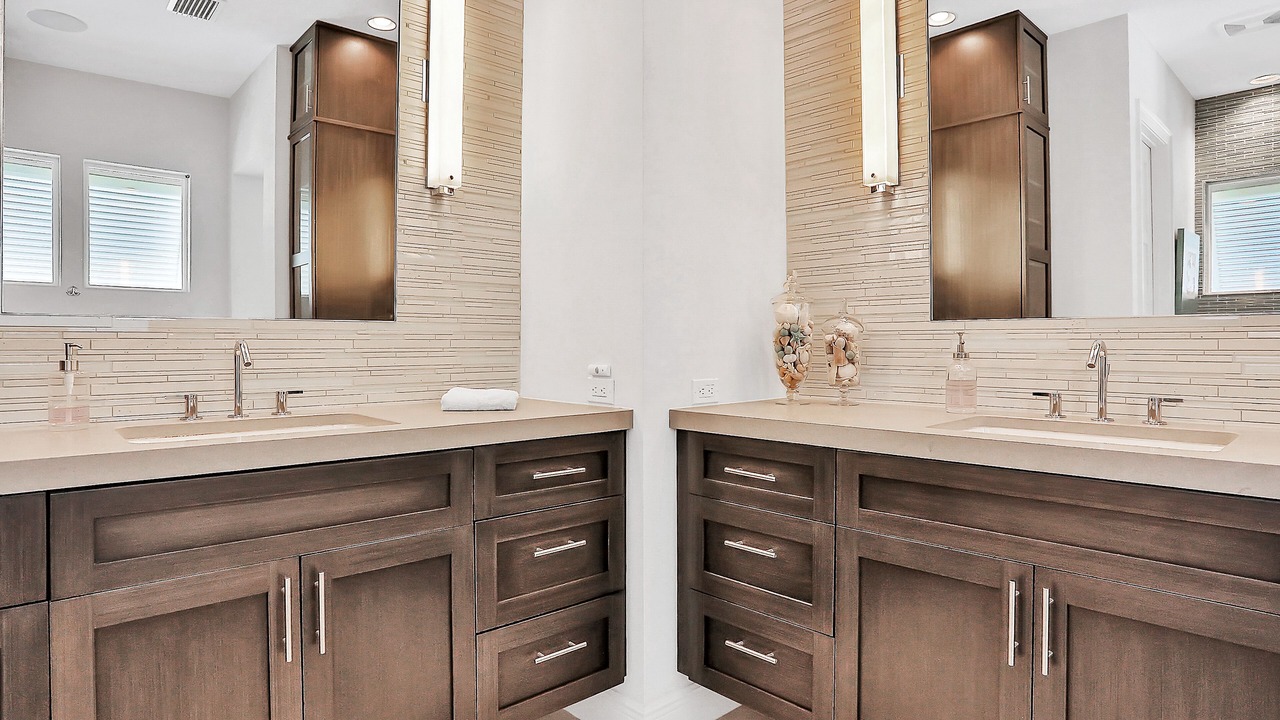 Photo of Bathroom in Island Estate