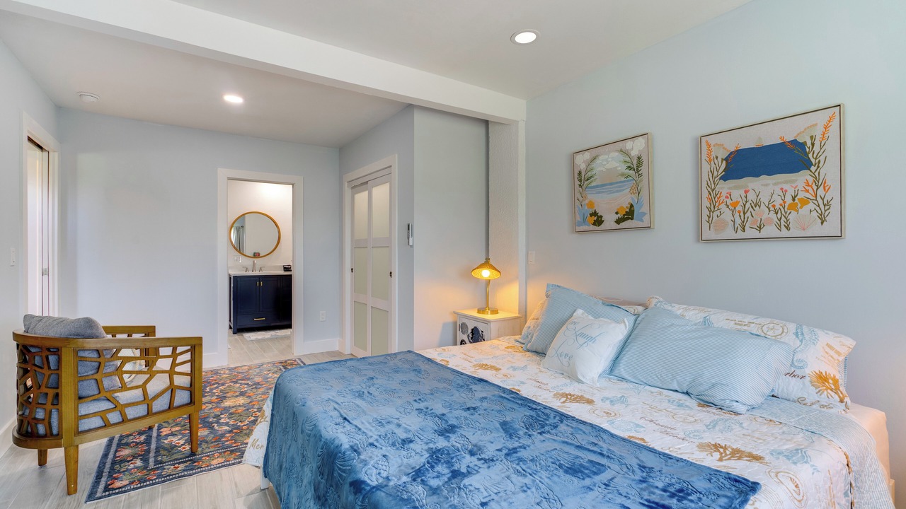 Photo of Bedroom in Saint James City