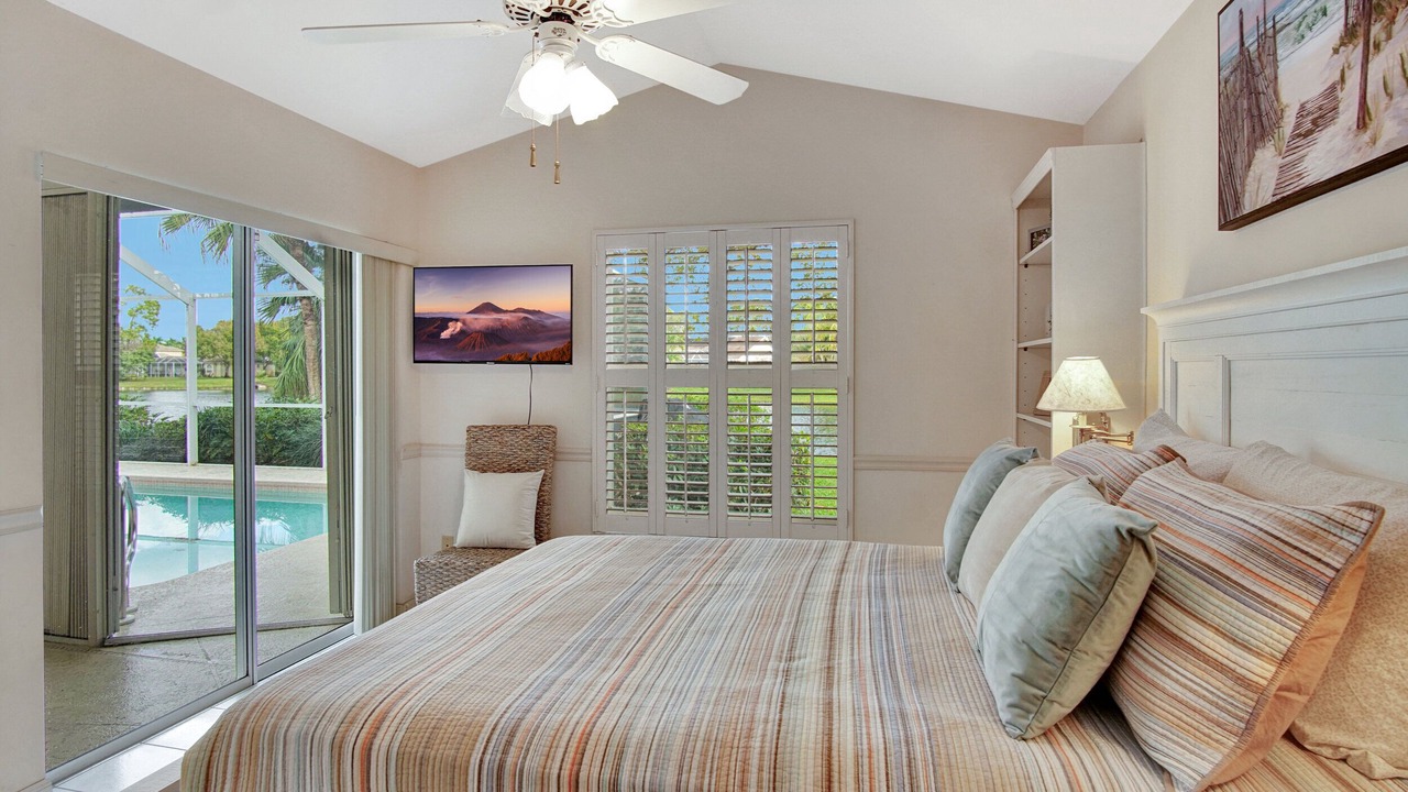 Photo of Bedroom in Central Naples
