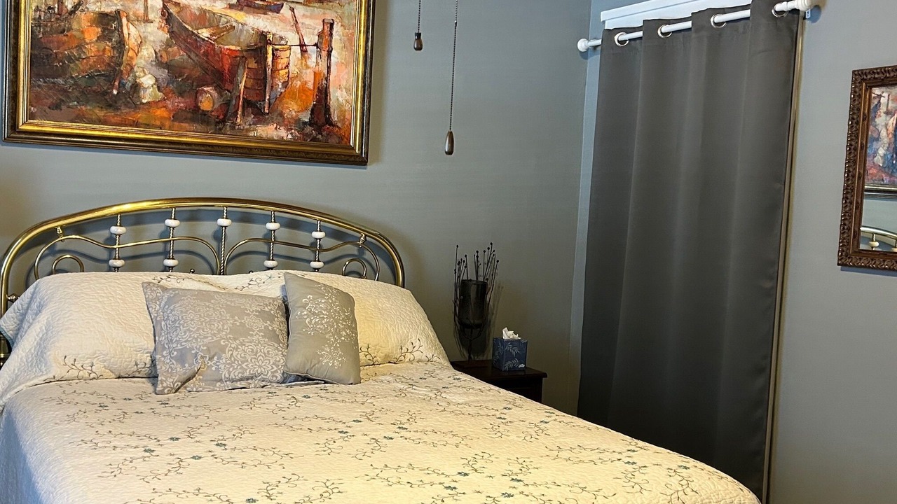 Photo of Bedroom in Historic Old Northeast