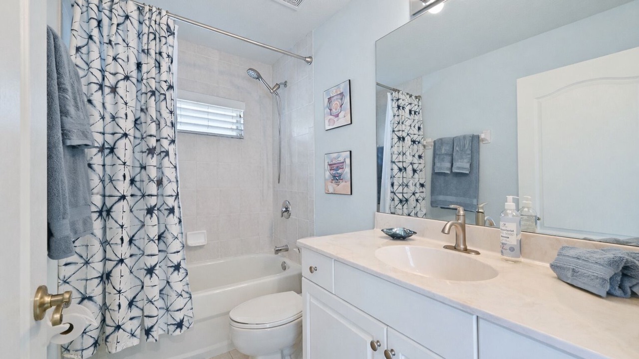 Photo of Bathroom in Central Naples