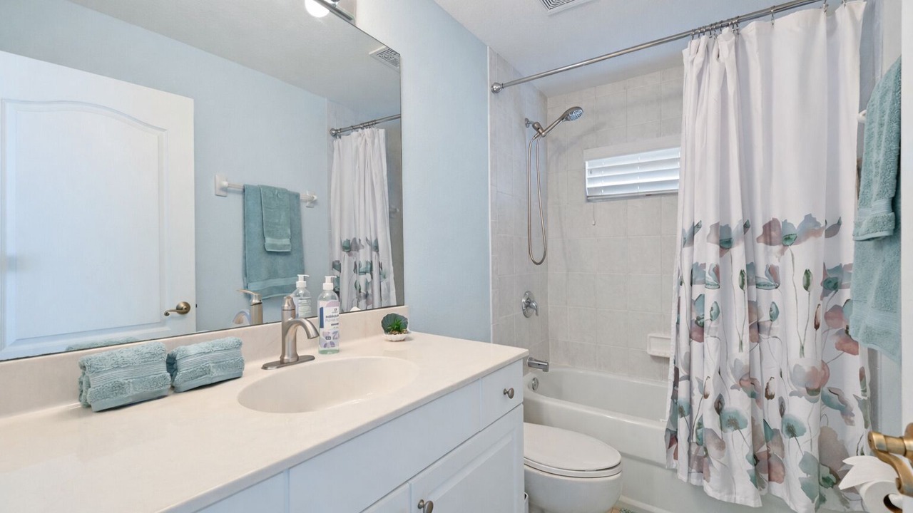 Photo of Bathroom in Central Naples