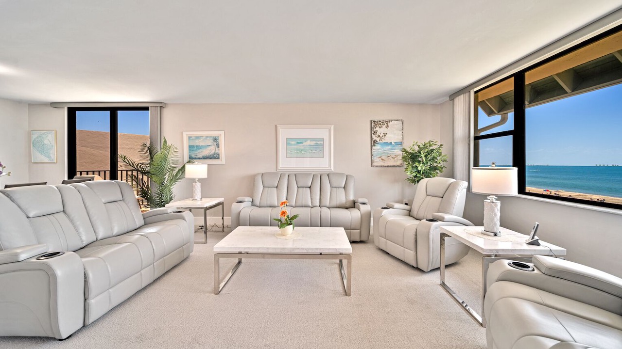 Photo of Livingroom in Sanibel