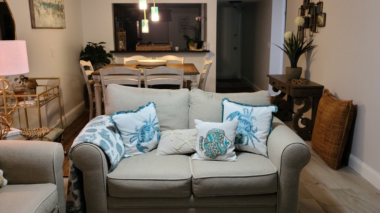 Photo of Livingroom in Beach Club Colony