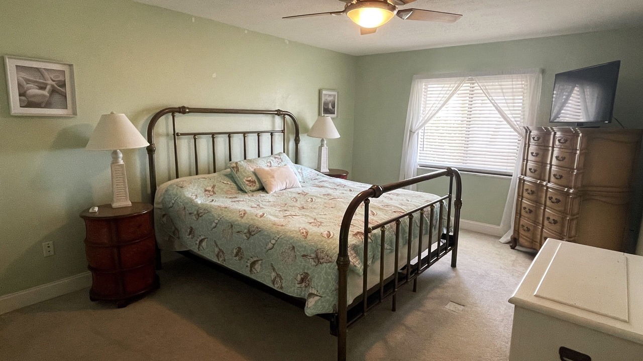 Photo of Bedroom in Caloosahatchee