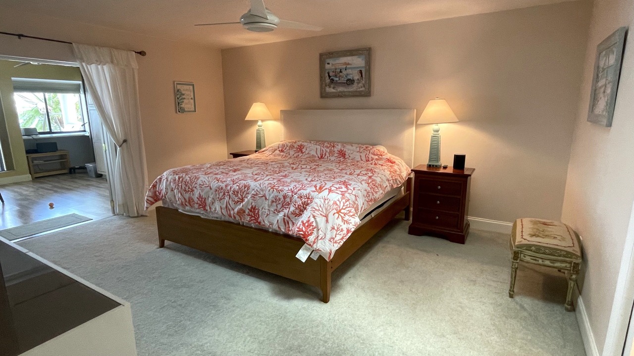 Photo of Bedroom in Caloosahatchee