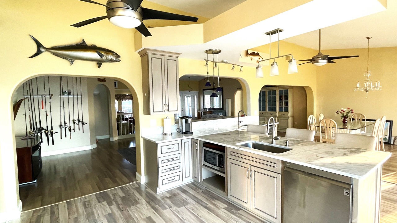 Photo of Kitchen in Caloosahatchee