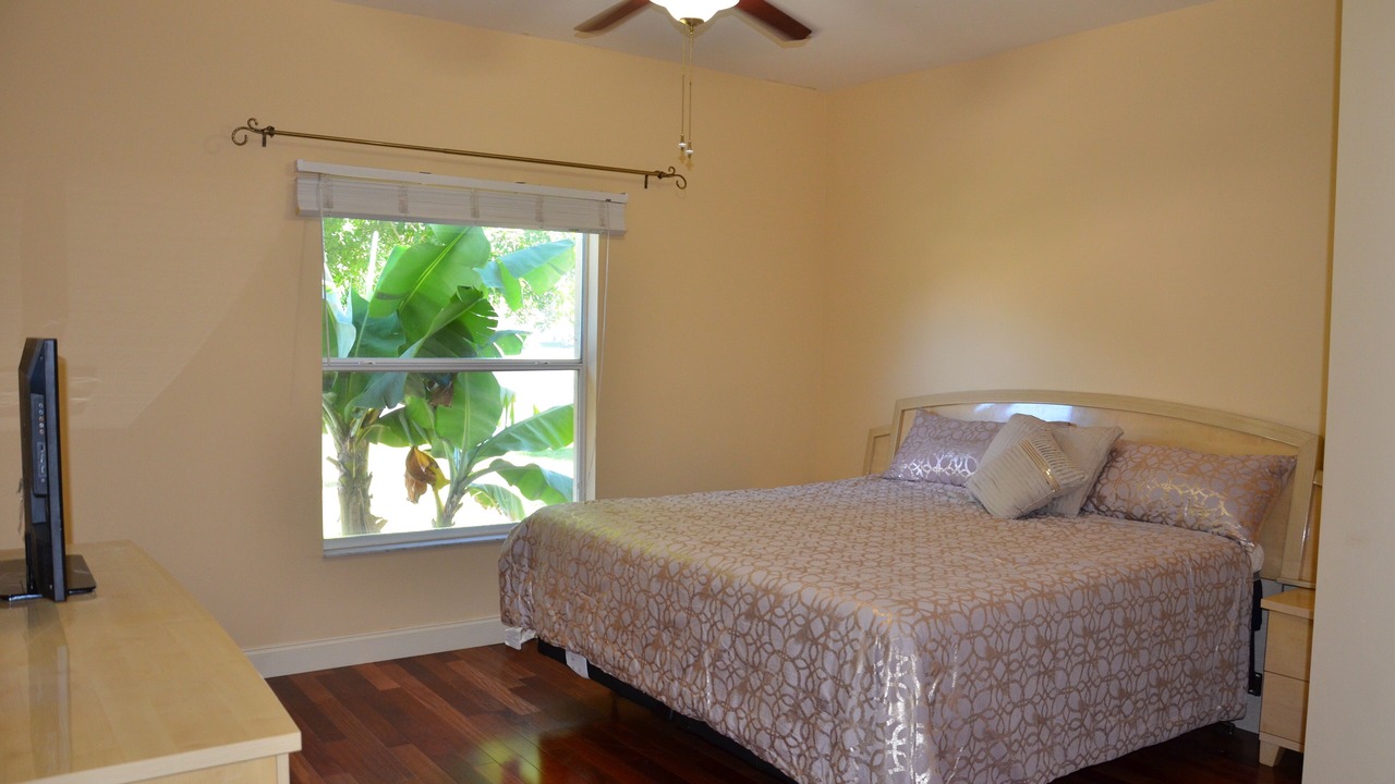 Photo of Bedroom in Central Naples