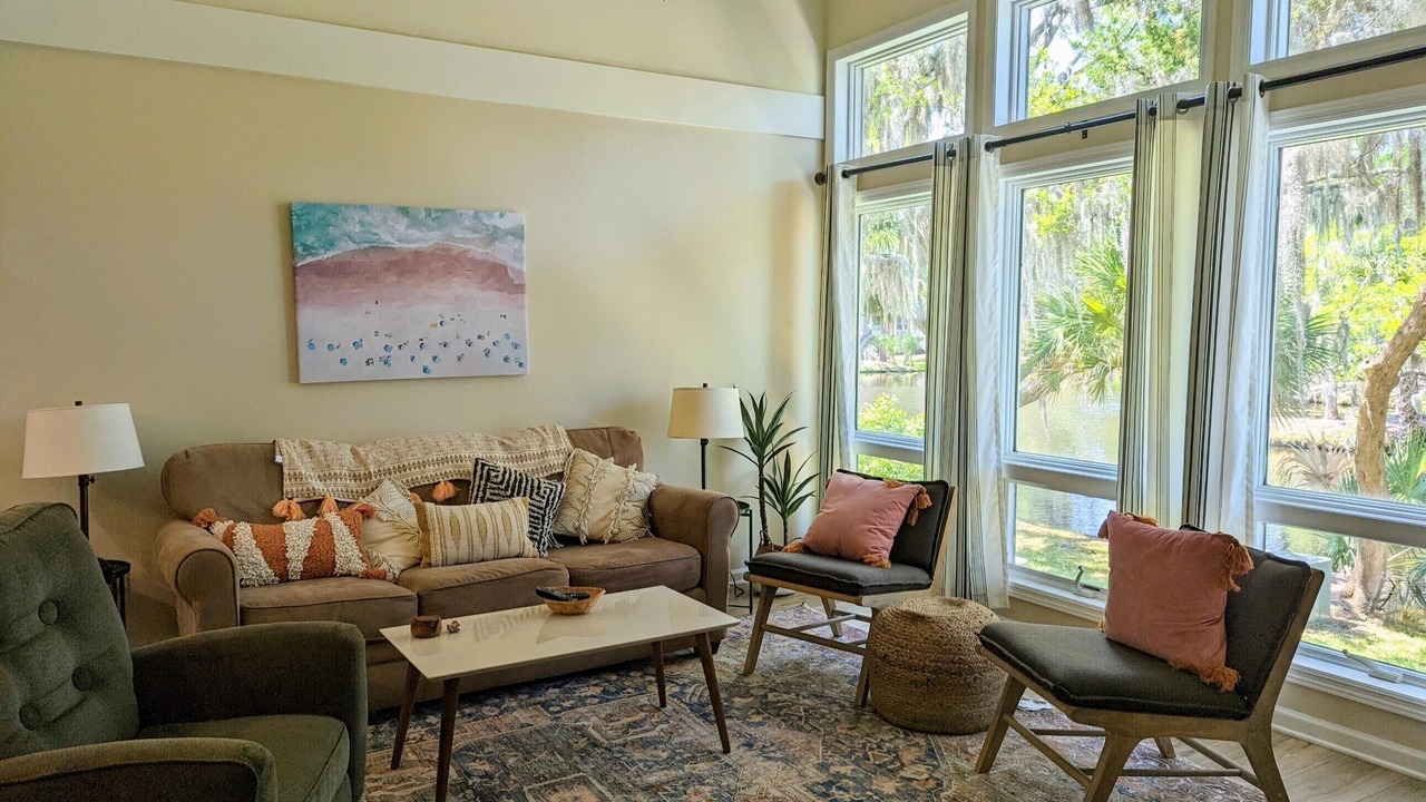 Photo of Livingroom in Ocean Ridge