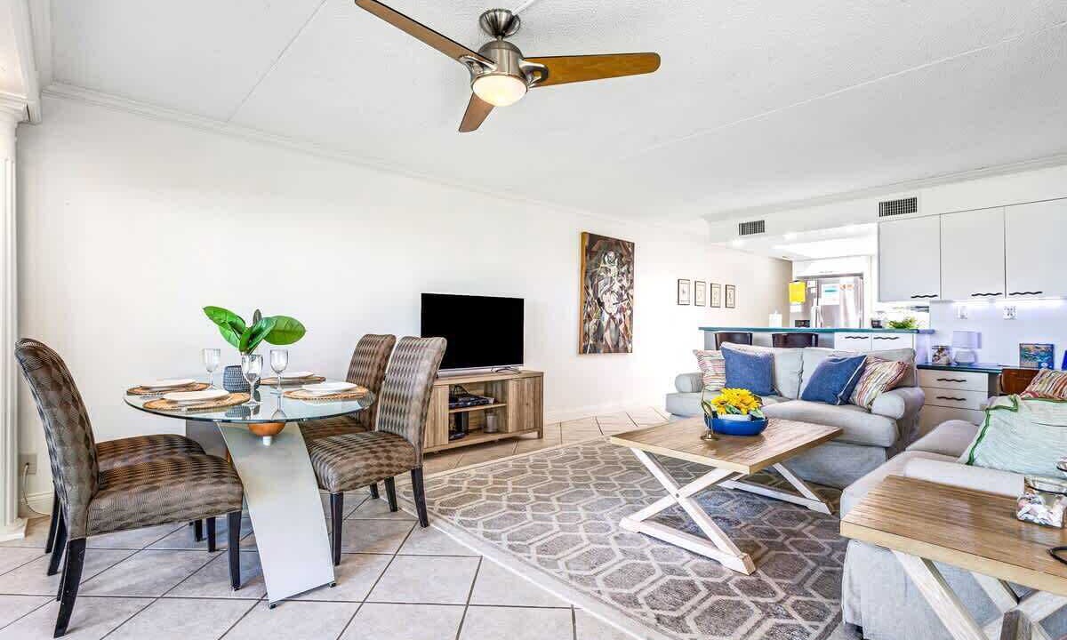 Photo of Livingroom in Belleair Beach
