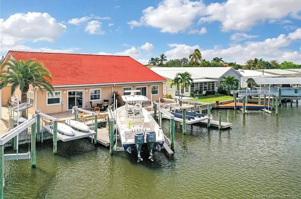 Photo of Others in Hutchinson Island South