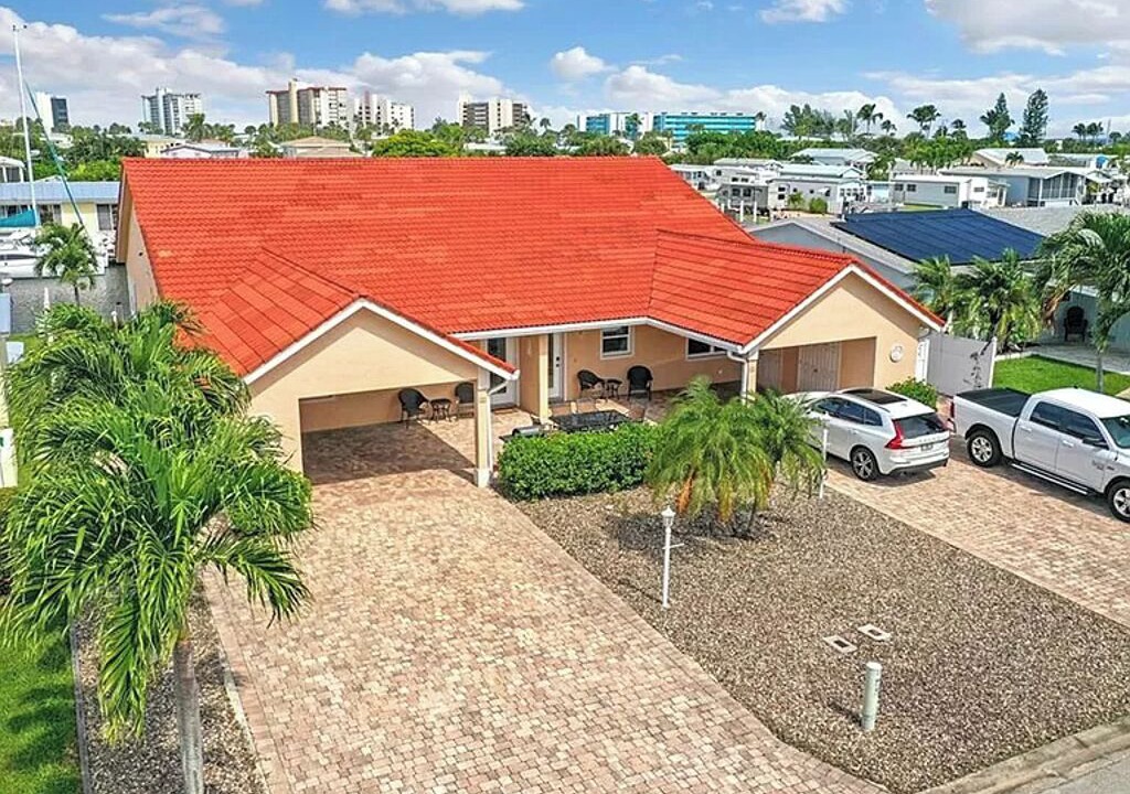 Photo of Outdoor in Hutchinson Island South