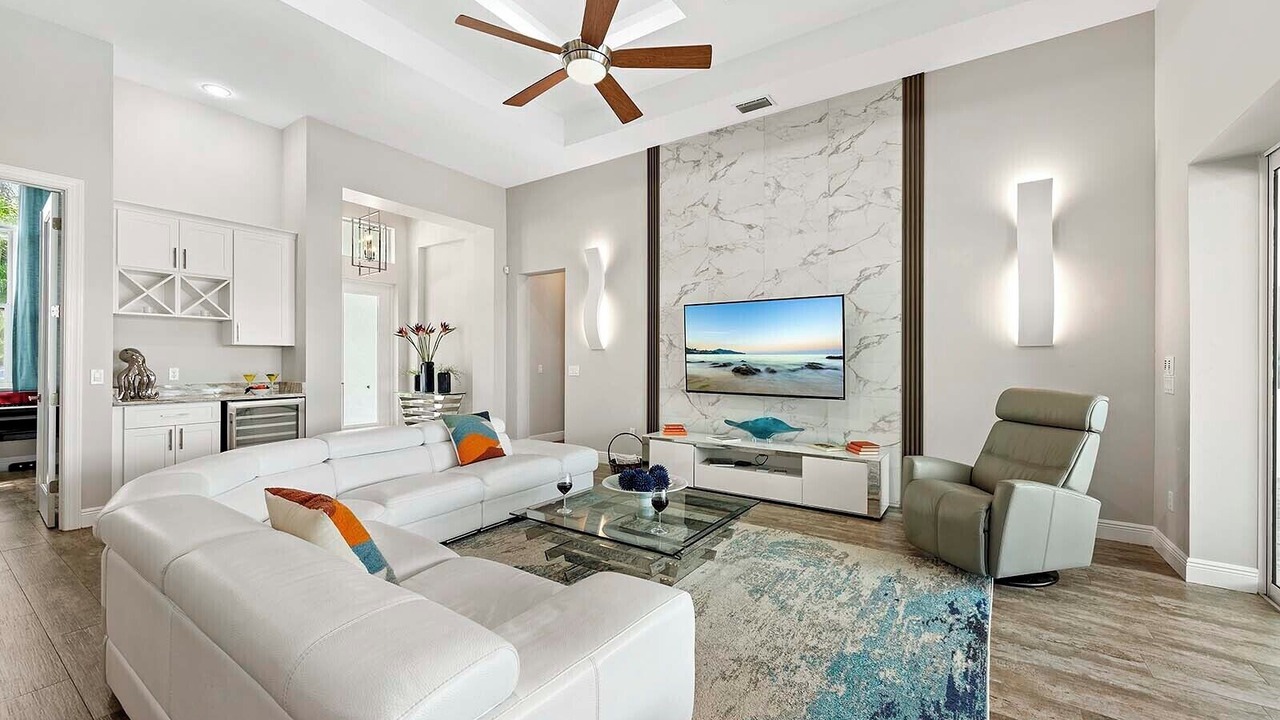 Photo of Bedroom in Yacht Club