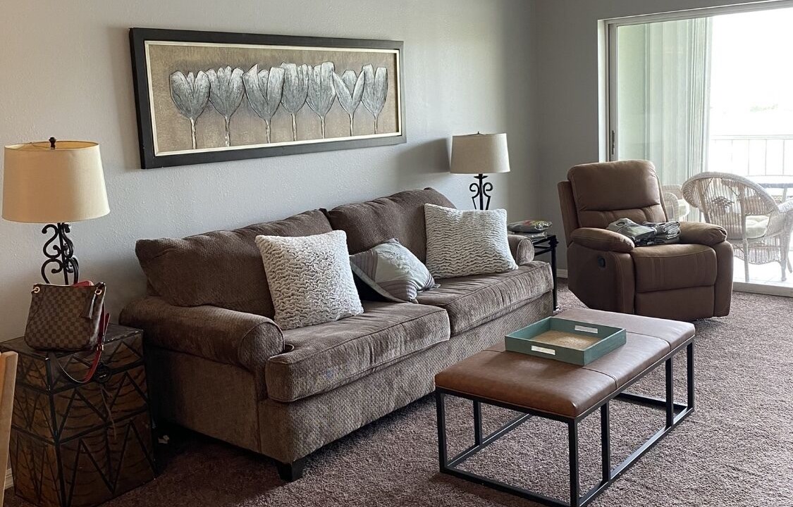 Photo of Livingroom in Naples