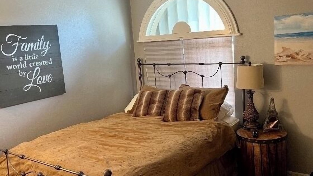 Photo of Bedroom in Naples