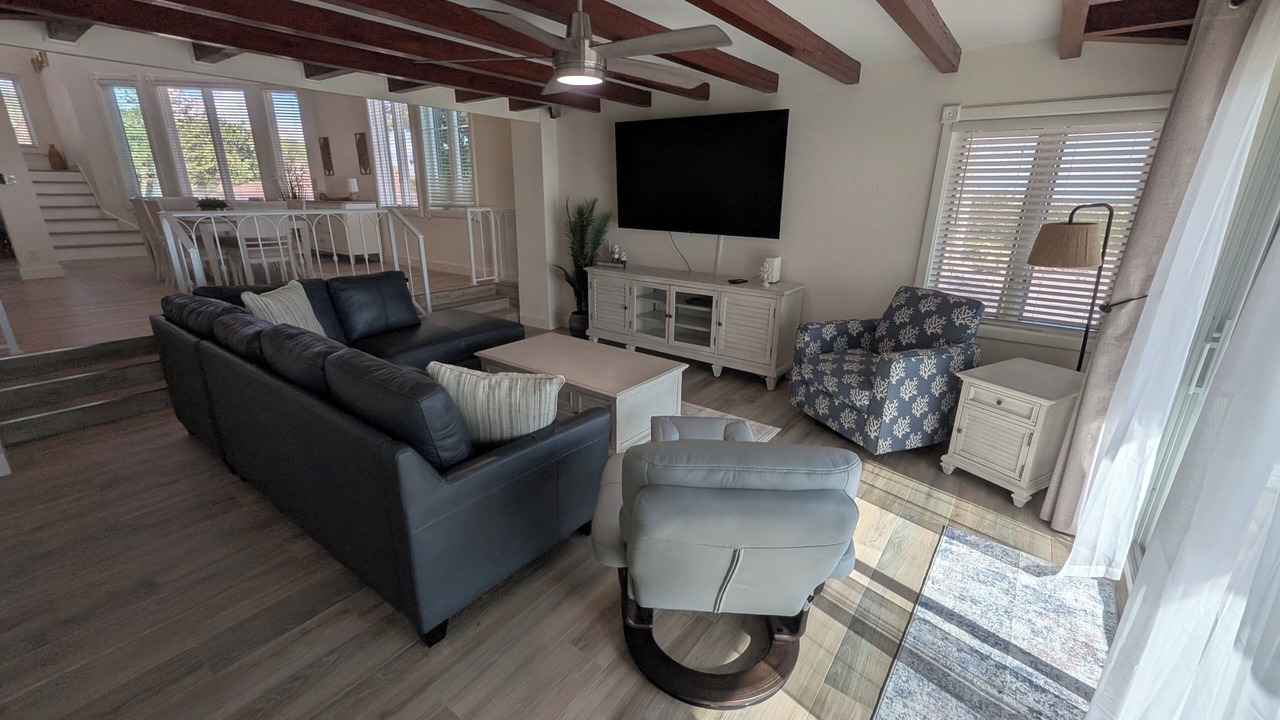 Photo of Livingroom in Englewood