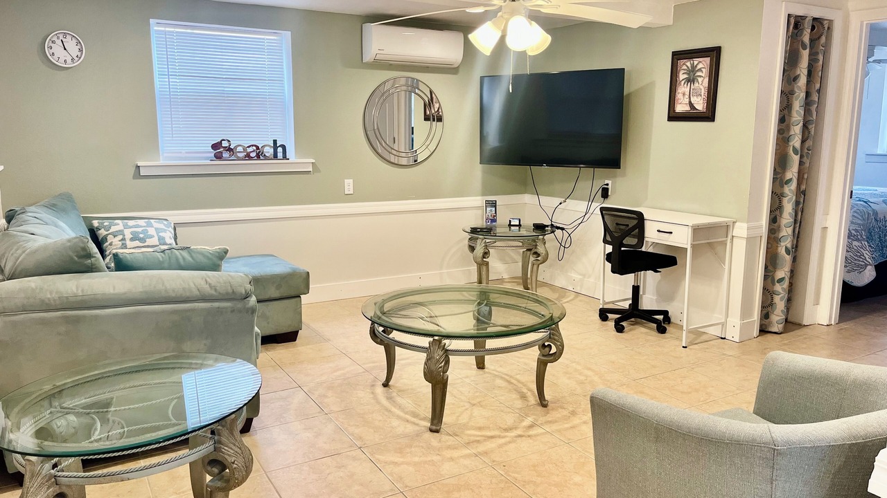 Photo of Livingroom in Fort Myers Beach
