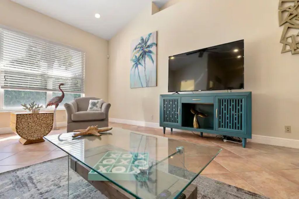 Photo of Livingroom in Singer Island