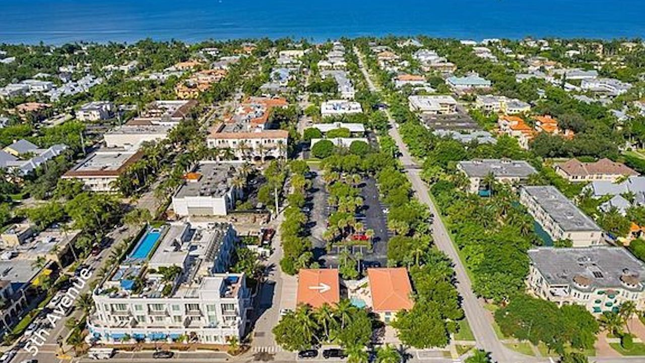Photo of Outdoor in Old Naples