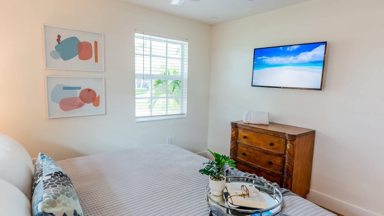 Photo of Bedroom in Naples Park