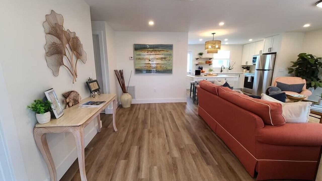 Photo of Bedroom in Naples Park