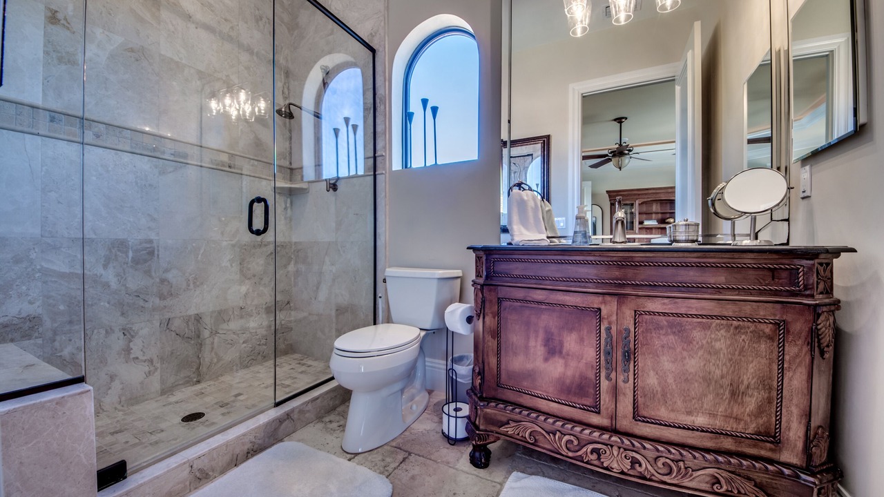 Photo of Bathroom in Pelican