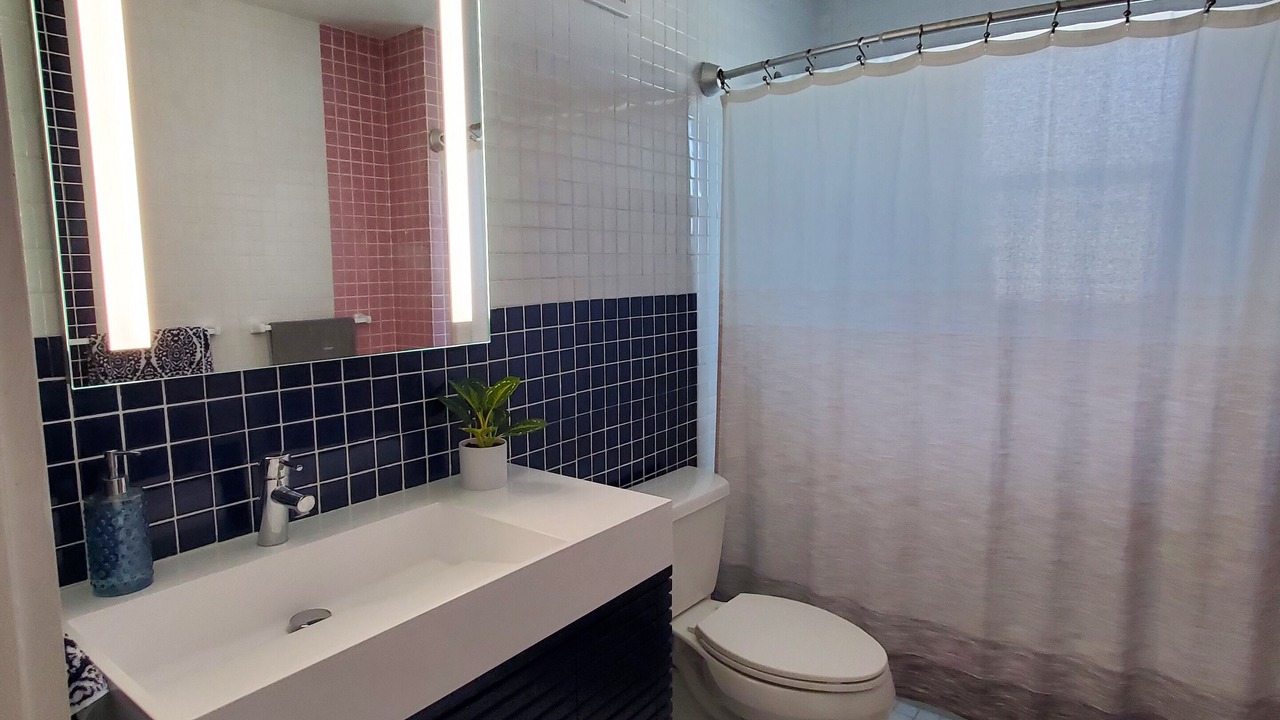 Photo of Bathroom in Sunrise Point