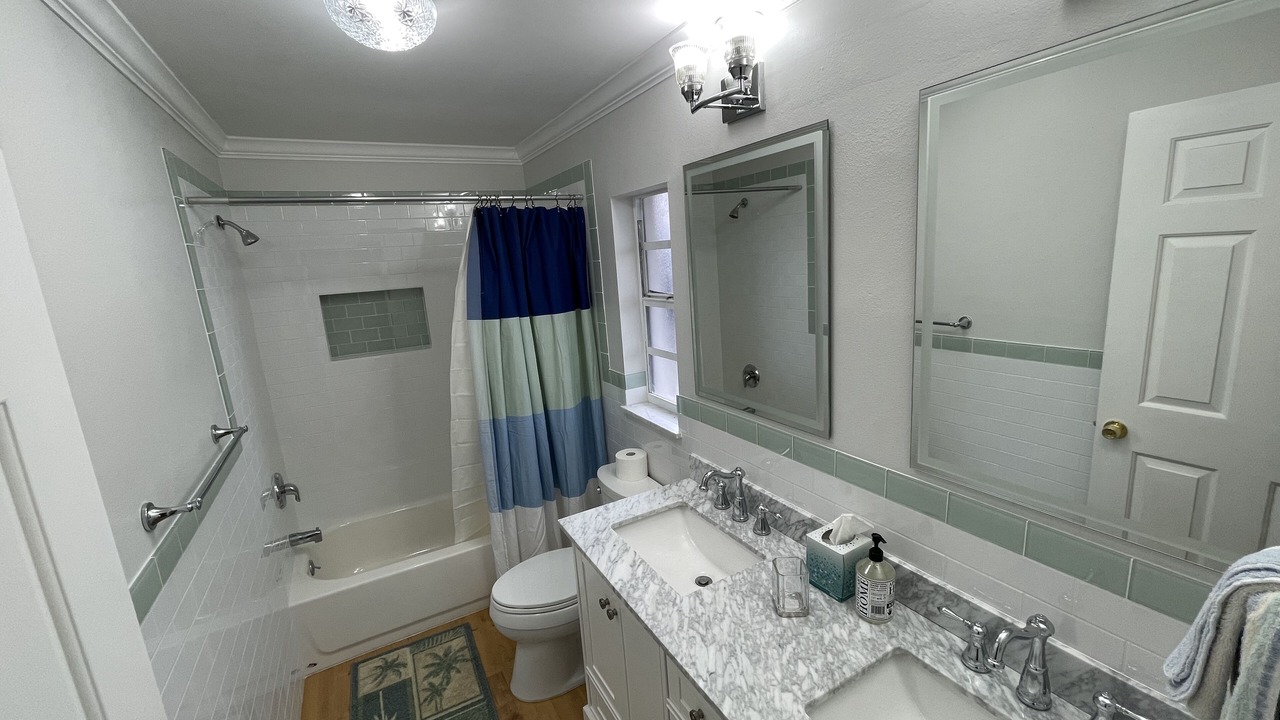 Photo of Bathroom in Florida Ridge