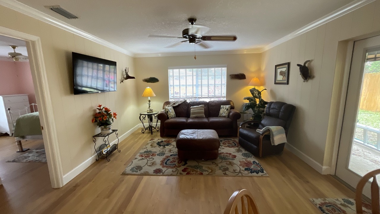 Photo of Livingroom in Florida Ridge