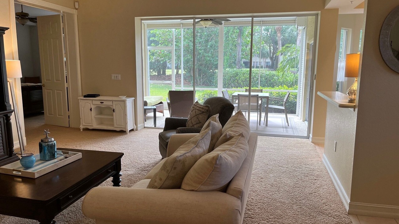 Photo of Livingroom in Bonita Springs