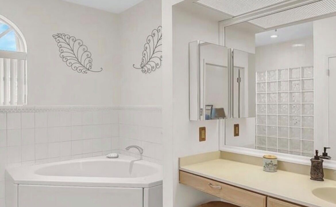 Photo of Bathroom in Florida Keys