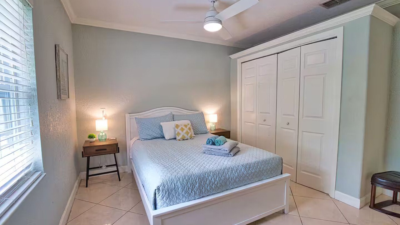 Photo of Bedroom in Trailer Estates