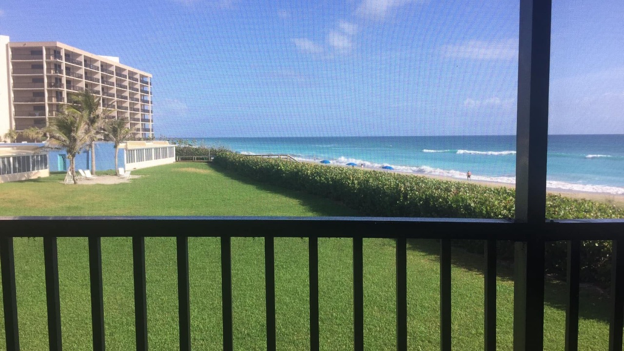 Photo of Outdoor in Hutchinson Island South