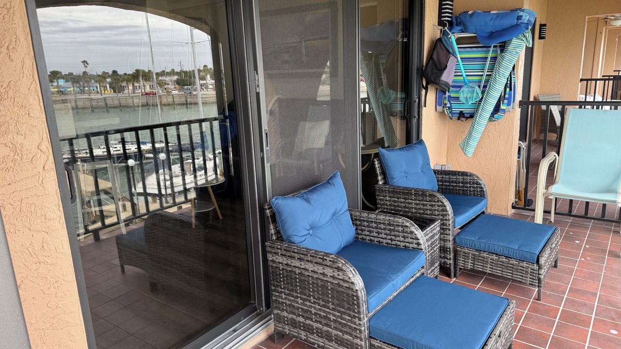 Photo of Patio Balcony in Englewood