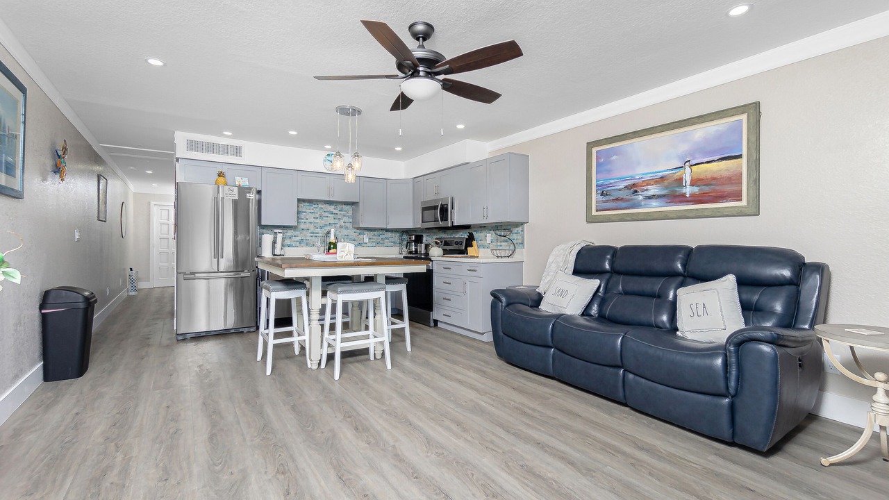 Photo of Livingroom in Englewood