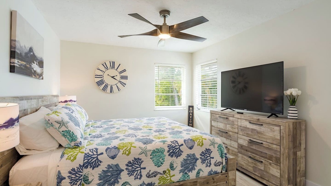 Photo of Bedroom in Holmes Beach