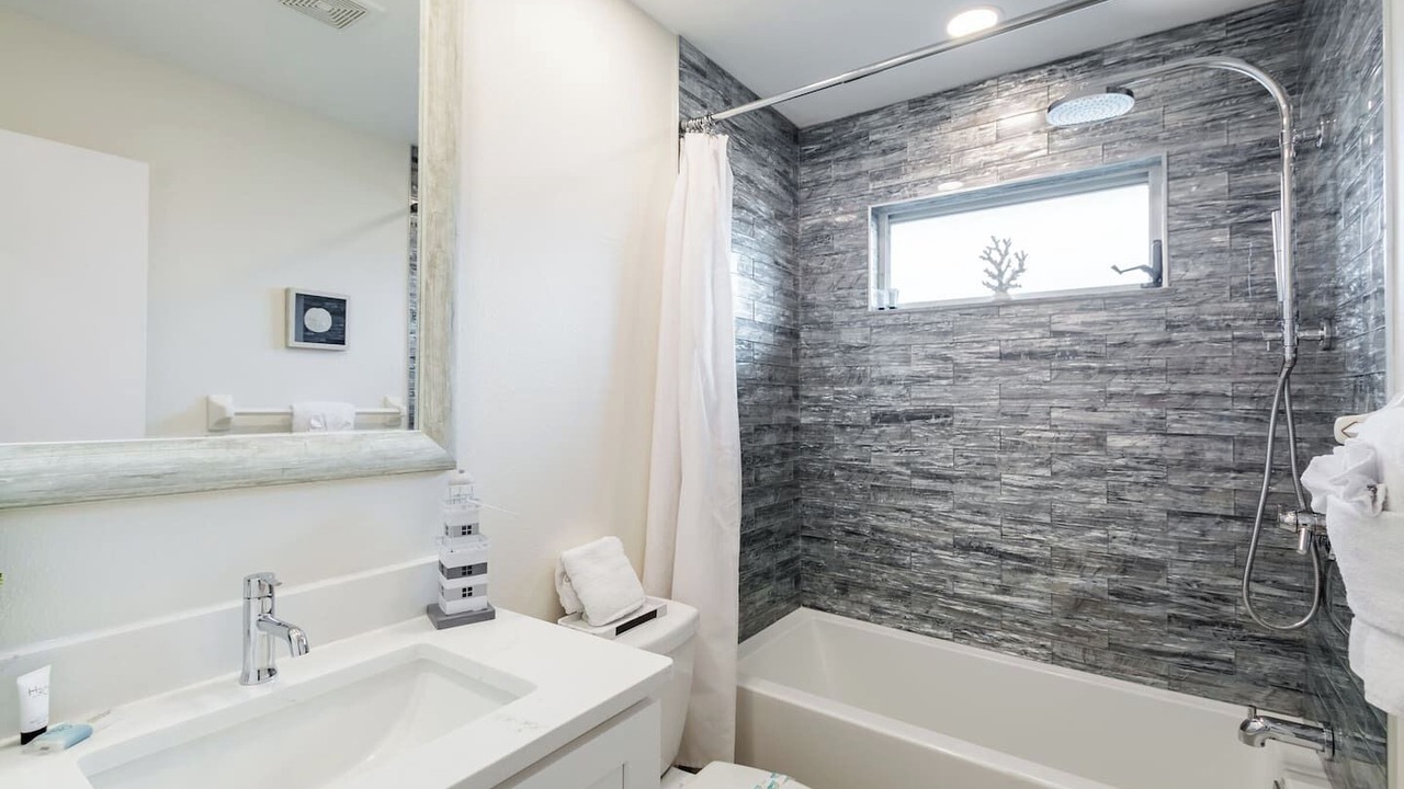 Photo of Bathroom in Holmes Beach
