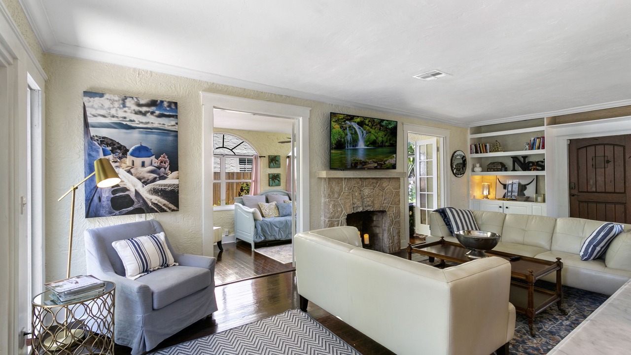 Photo of Livingroom in Old Northwood